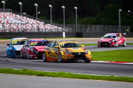 LADA Sport ROSNEFT укрепила лидерство в гоночном классе «Туринг» LADA Sport ROSNEFT укрепила лидерство в гоночном классе «Туринг»