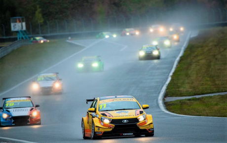 LADA Sport ROSNEFT завоевала 3 победы на этапе Российской серии кольцевых гонок в Казани LADA Sport ROSNEFT завоевала 3 победы на этапе Российской серии кольцевых гонок в Казани